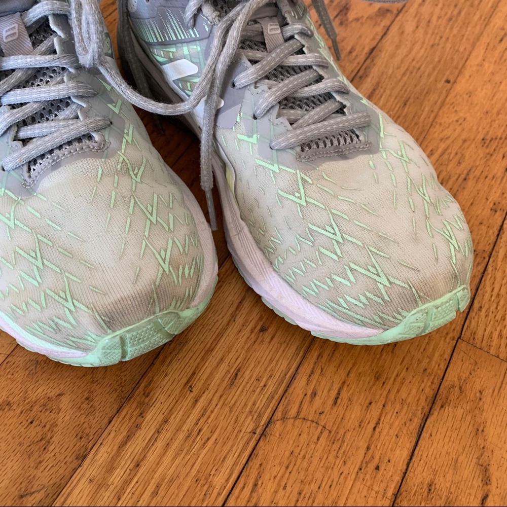 ASICS GT-2000 8 Size 9.5 - Picture 3 of 6